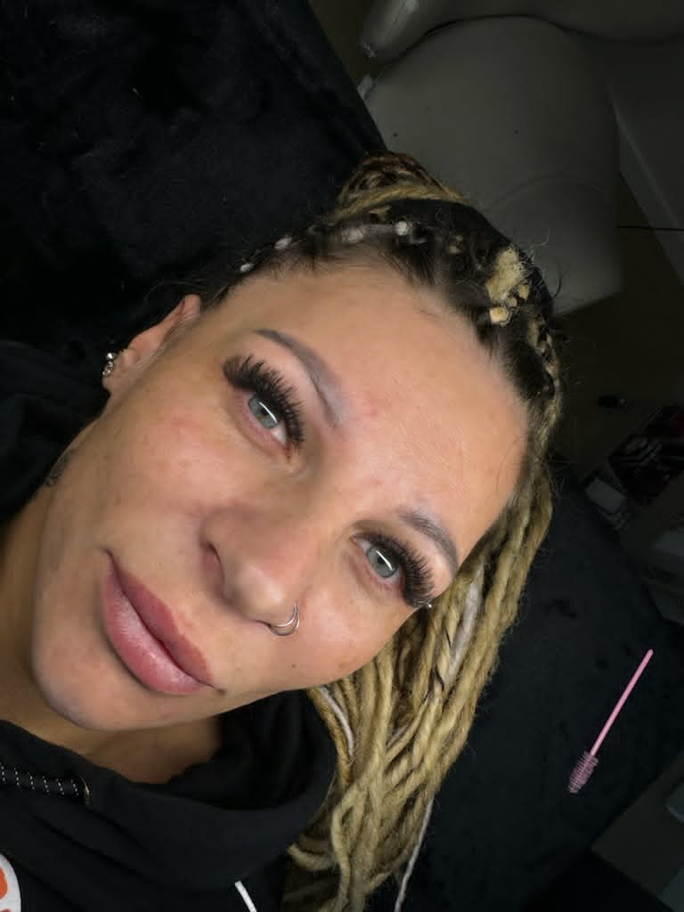 Y lashes